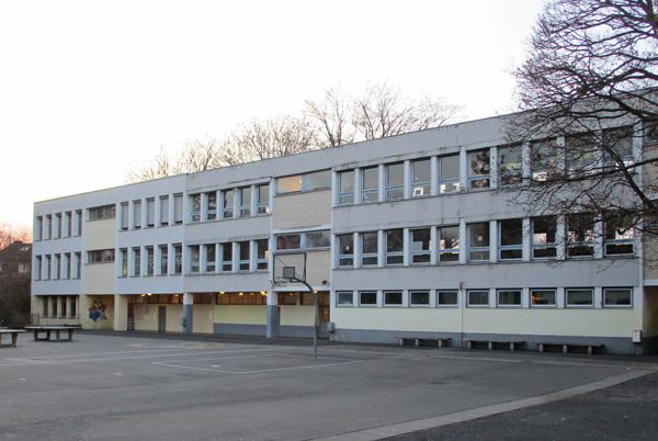 Simrock-Schule2-aspect-ratio-362-242