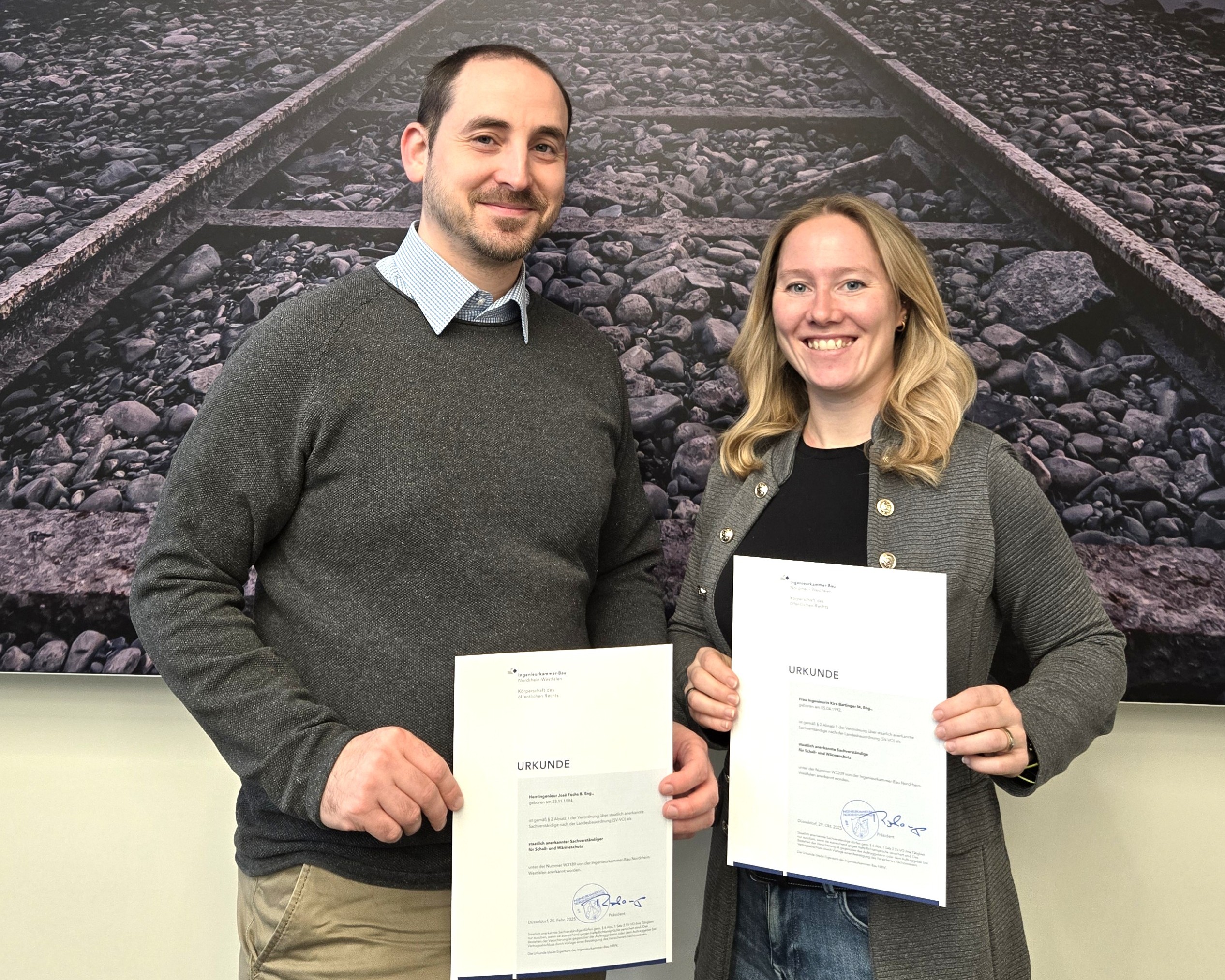 Sachverständige für Schall- und Wärmeschutz Kira Bartinger und André Schmidt.