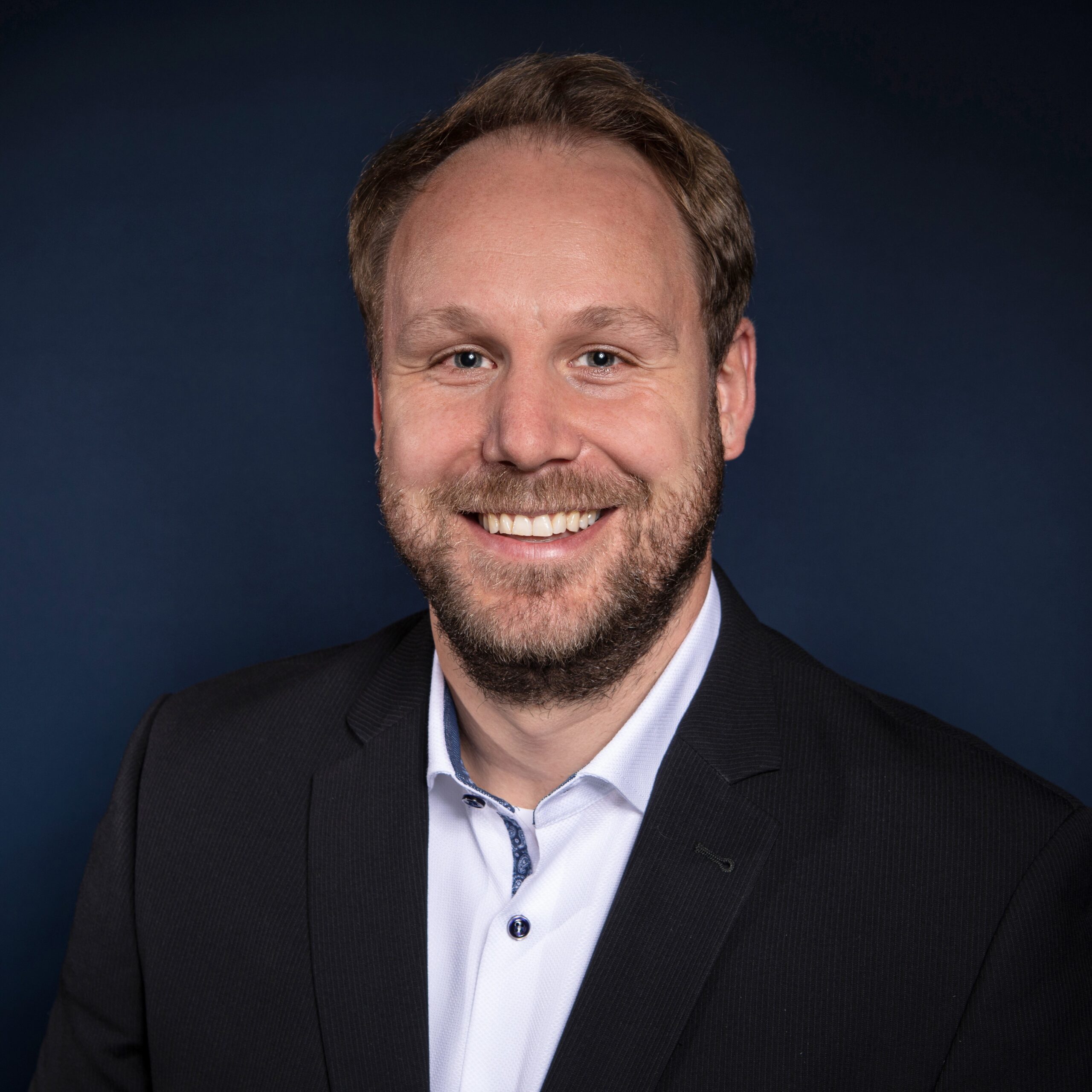 Martin Henneker